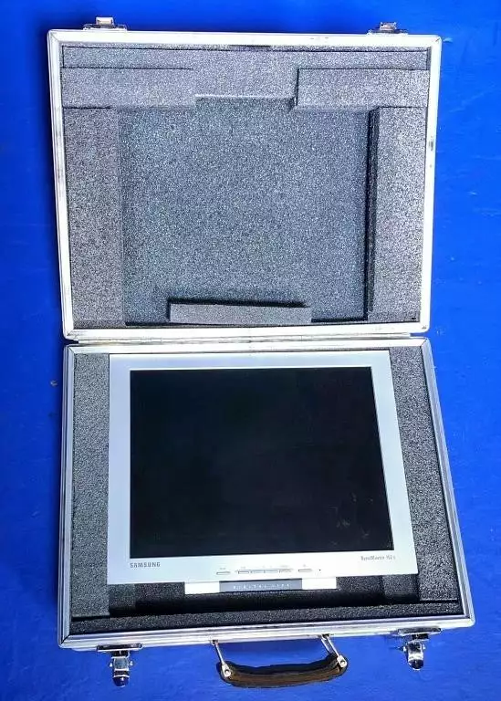 Sold Out Posters Third Man Records - The White Stripes Road Case With Monitor 5 Sold Out Posters Third Man Records - The White Stripes Road Case With Monitor