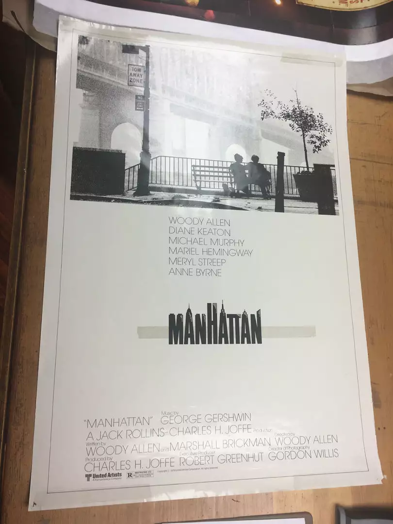 Sold Out Posters Manhattan - 1979 Cinema Poster, Movie Print, Original 5 Sold Out Posters Manhattan - 1979 Cinema Poster, Movie Print, Original